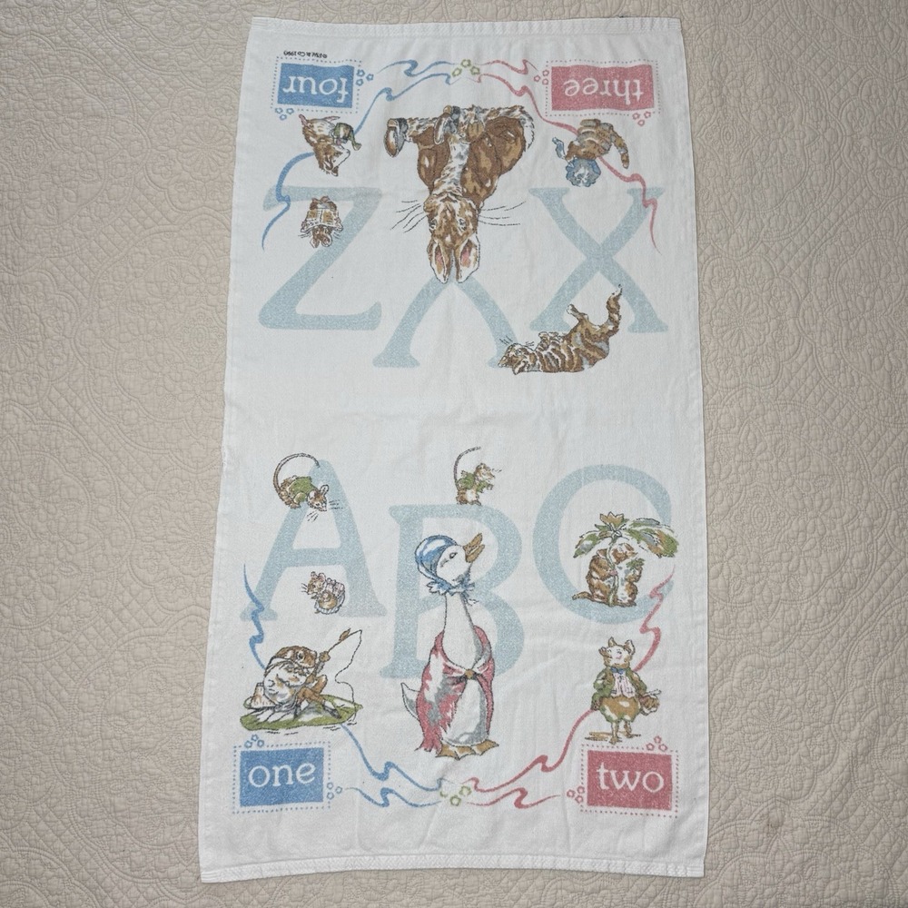 Vintage 1990 Beatrix Peter Rabbit ABC XYZ Bath Towel 90s Goose Puddle-Duck Baby‎